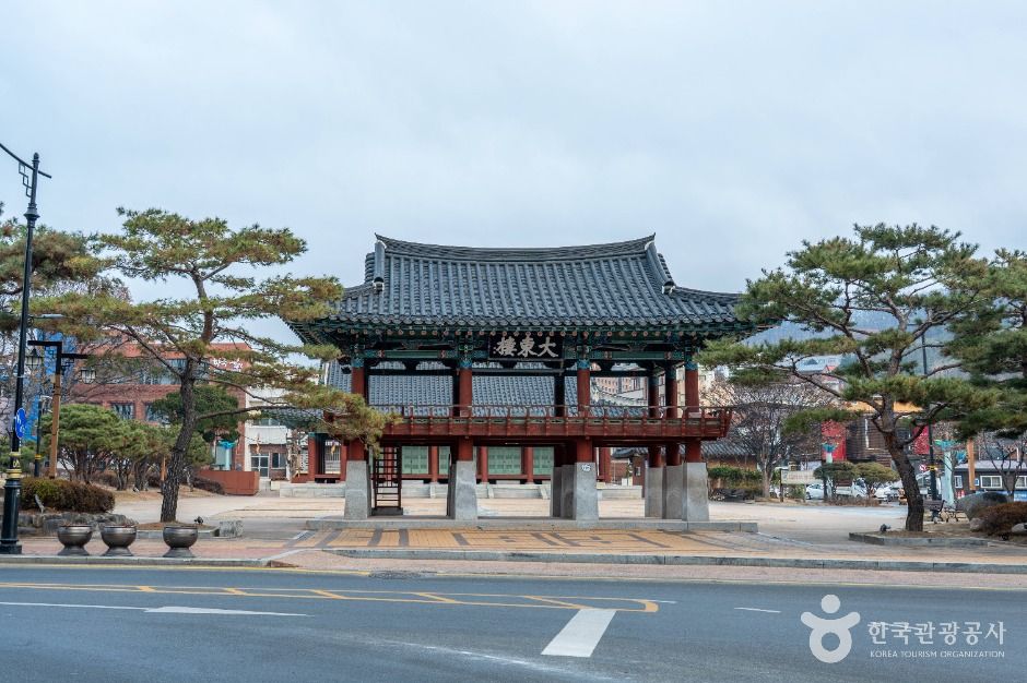 雄府公園(安東・市内・旧市場)