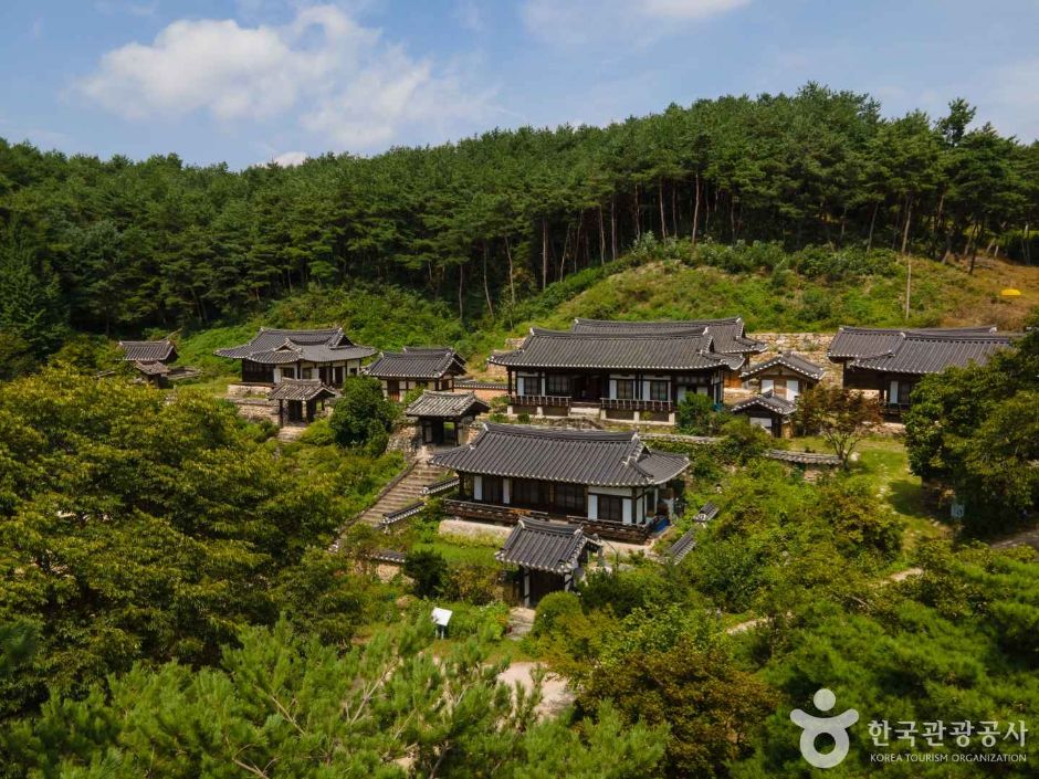 安東君子村(安東・陶山書院・イェッキ村)
