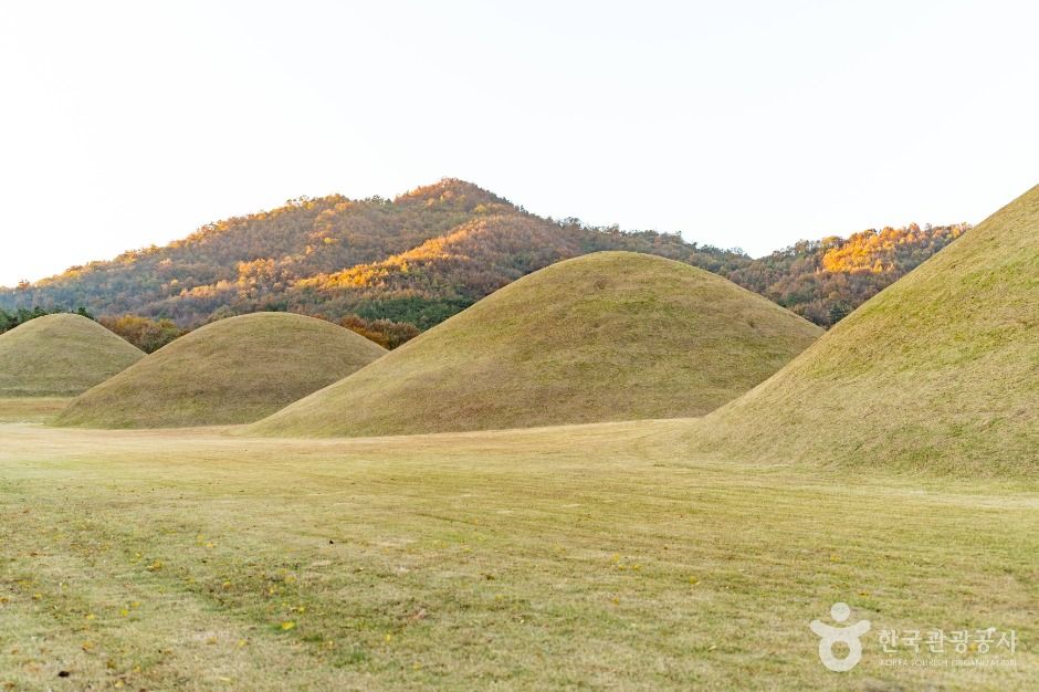 武烈王陵・西岳洞古墳群(慶州・南山・南西部)